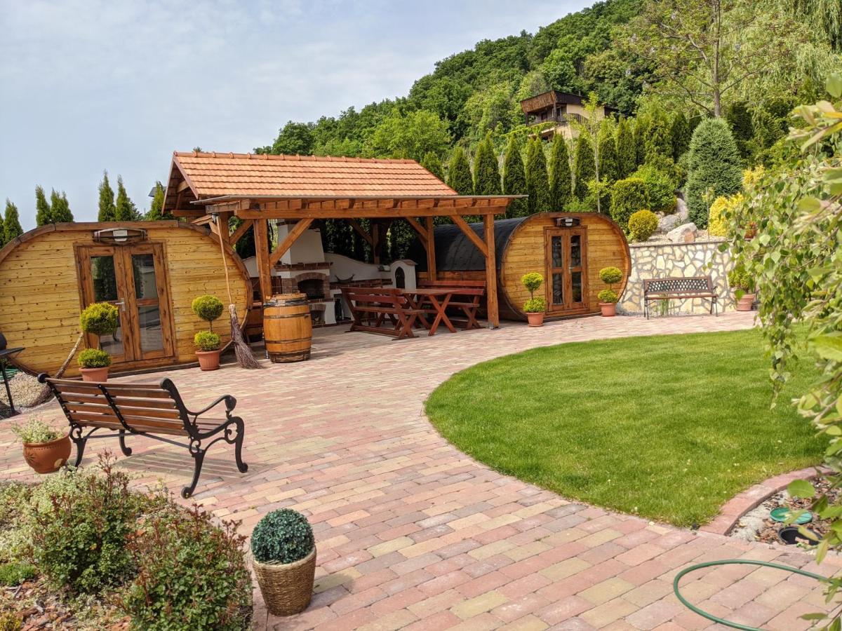 Tokaj Zlata Putna - Restaurant & Pension Vinicky ภายนอก รูปภาพ