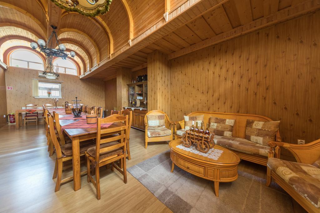 Tokaj Zlata Putna - Restaurant & Pension Vinicky ภายนอก รูปภาพ