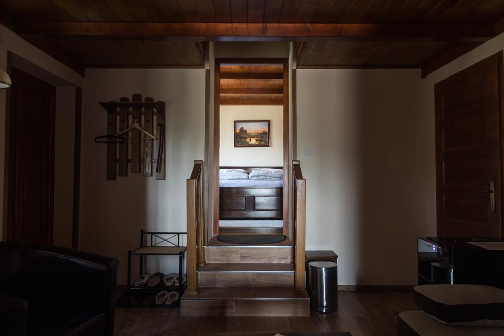 Tokaj Zlata Putna - Restaurant & Pension Vinicky ภายนอก รูปภาพ